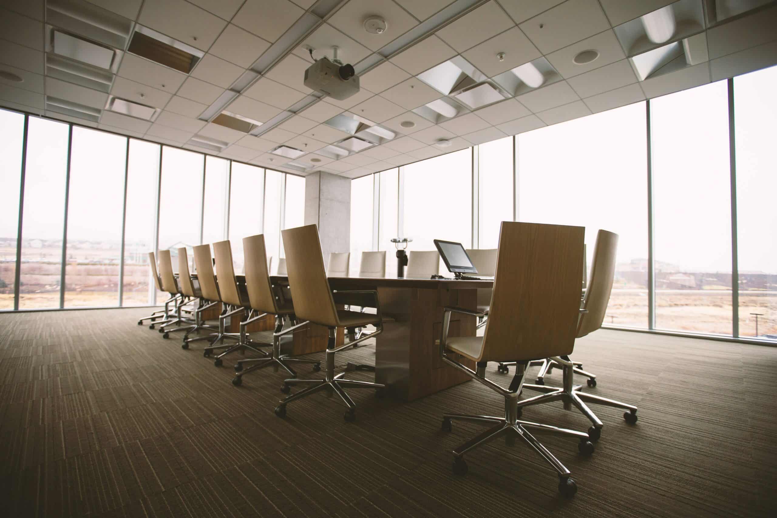 découvrez notre gamme de meubles de bureau pour aménager votre espace de travail avec style et fonctionnalité.
